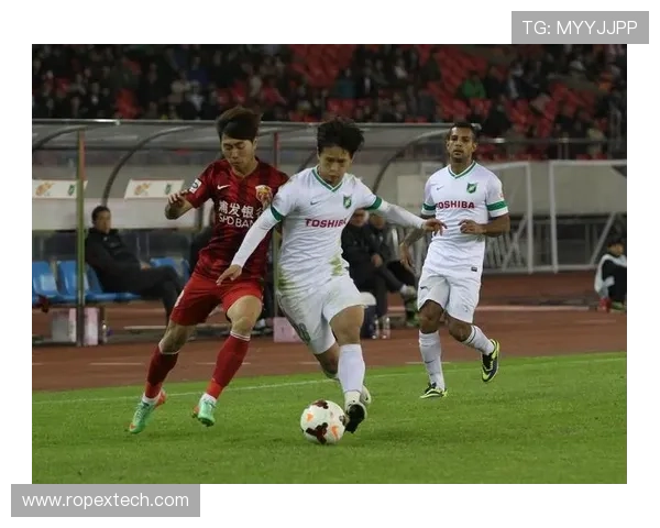 赛后分析：北京足球队与杭州足球队心理素质的较量与启示